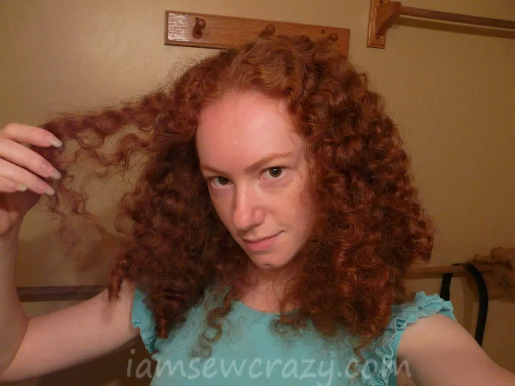 natural frizzy curly hair