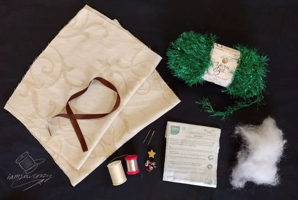 supplies needed to make christmas tree pillows